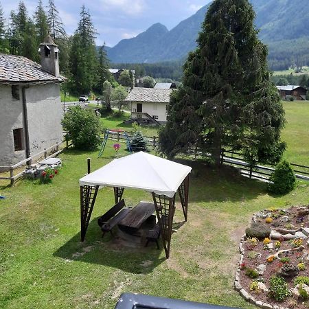 The Snow - Appartamento Panoramico Con Balcone Champoluc Esterno foto